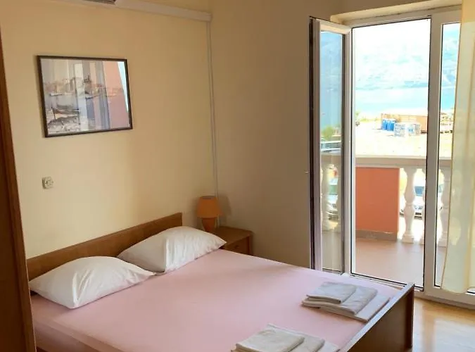 Ξενοδοχείο με διαμερίσματα Ata Ražanac